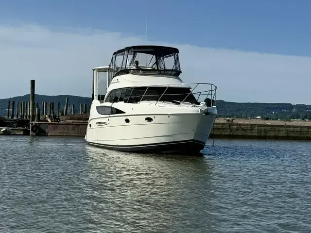 Meridian 368 Motor Yacht