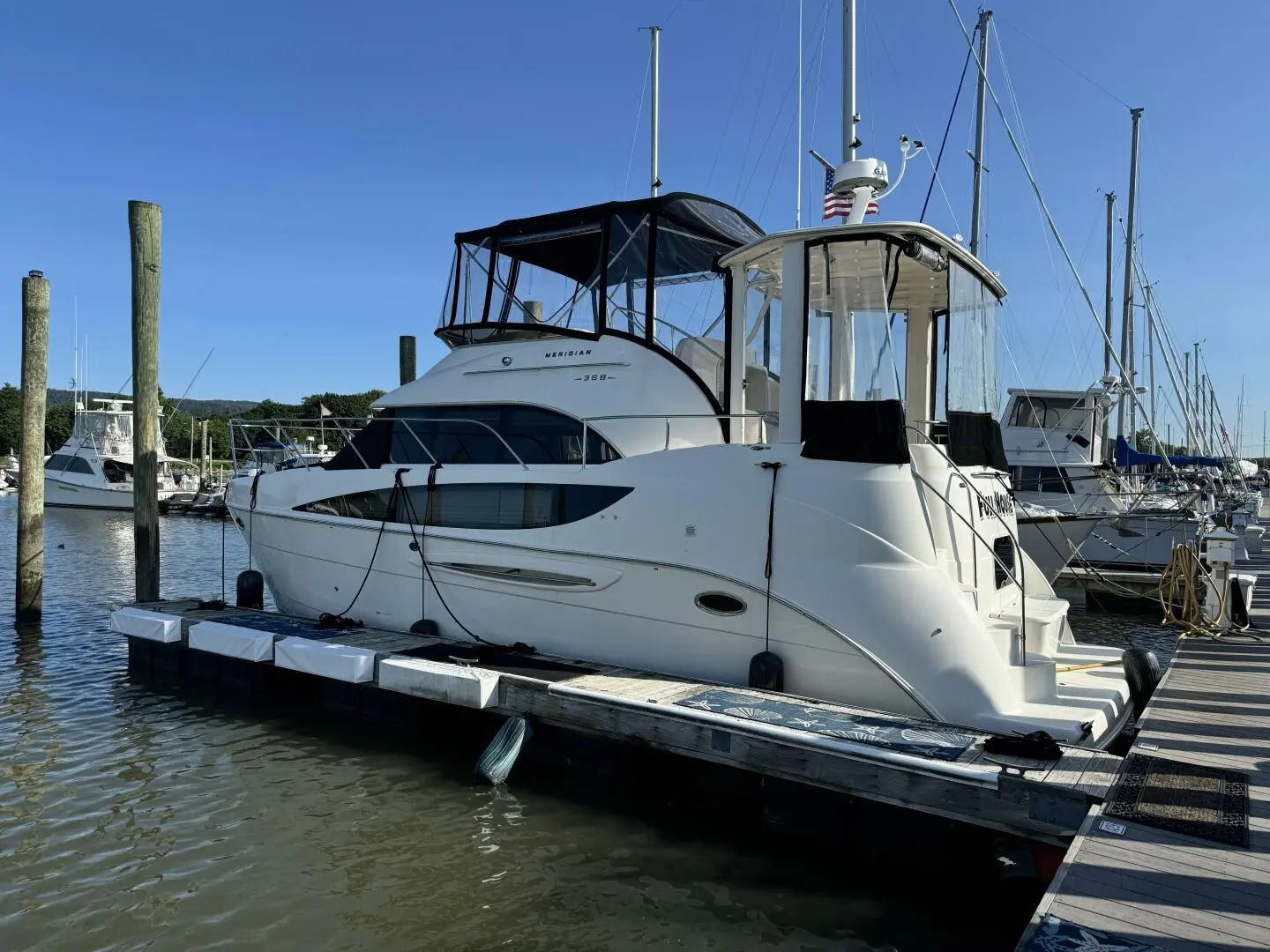 2006 Meridian 368 motor yacht