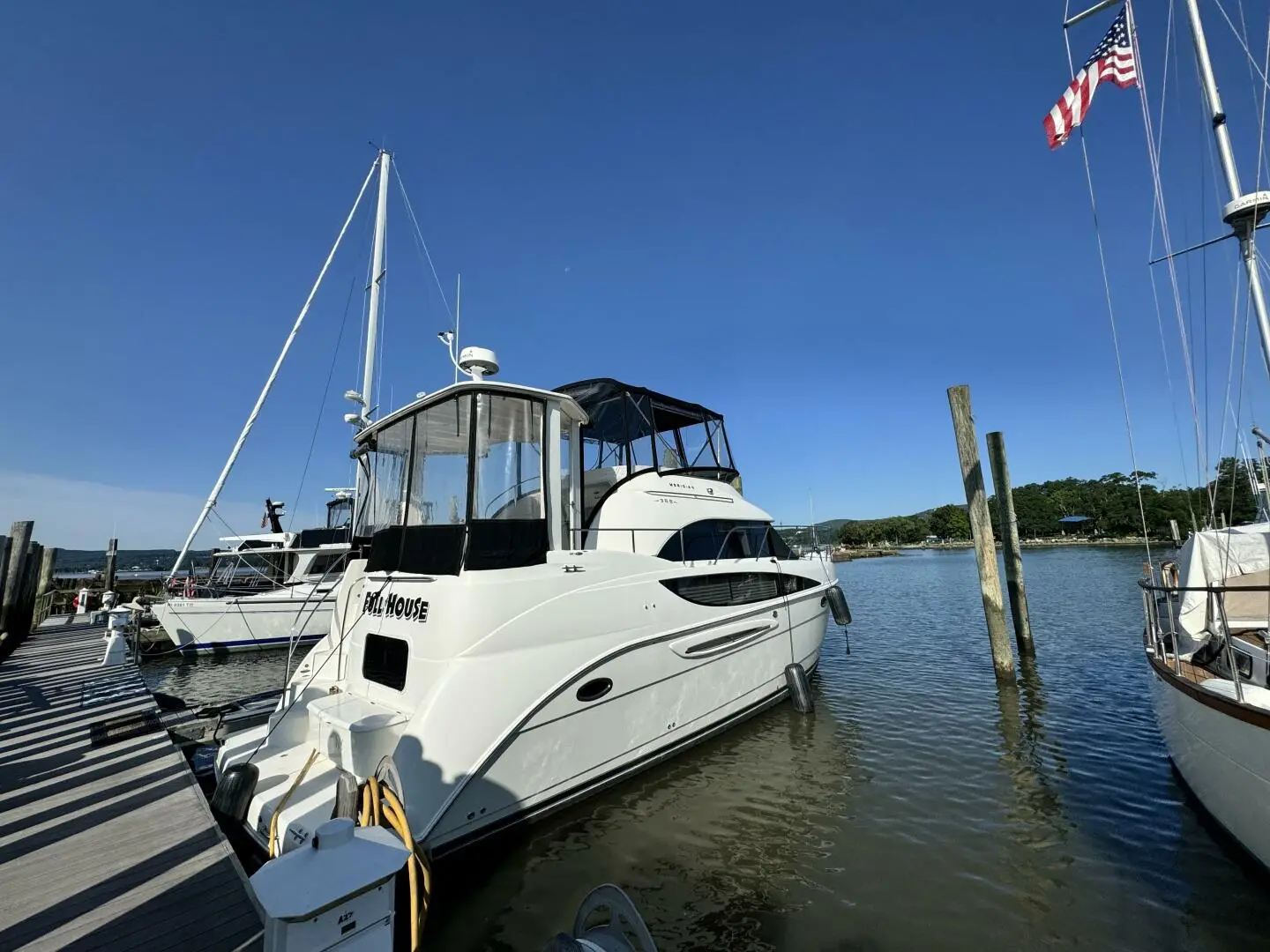 2006 Meridian 368 motor yacht