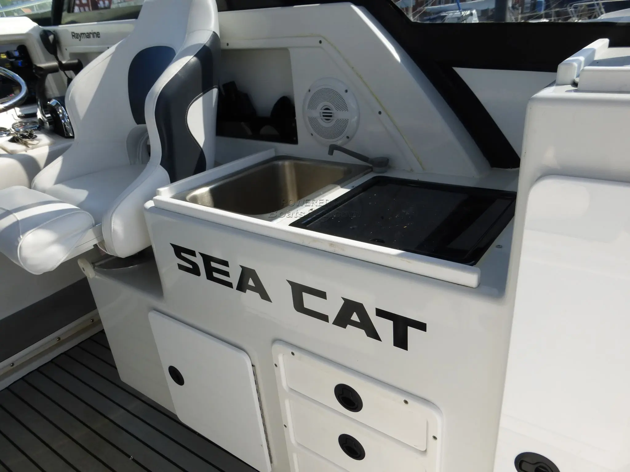 2001 Sea Cat 2690 glacier bay