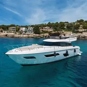 2017 Ferretti Yachts 550