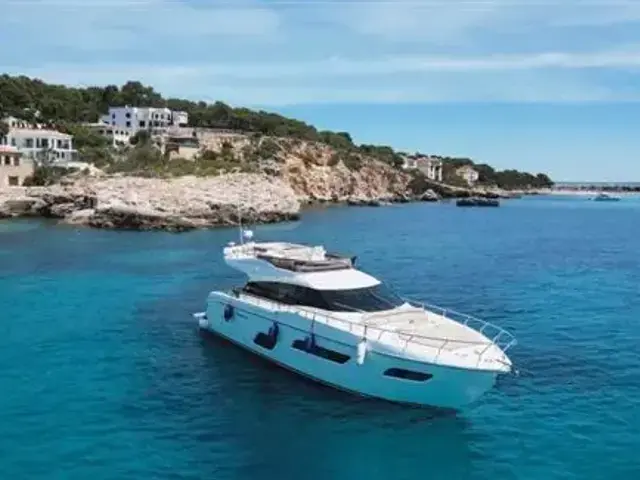 Ferretti Yachts 550