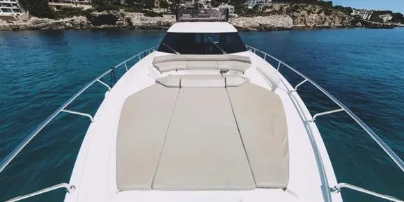 2017 Ferretti 550