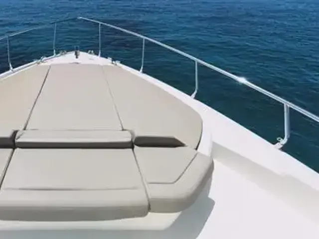 Ferretti Yachts 550