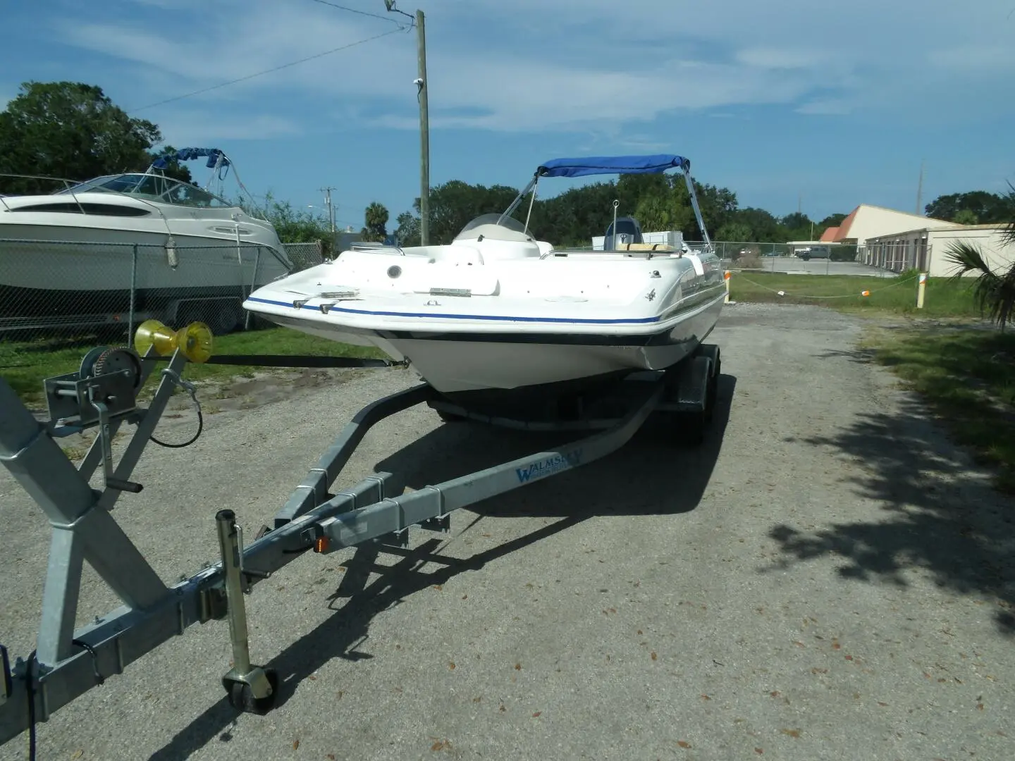 2012 Hurricane sundeck sport ob 201