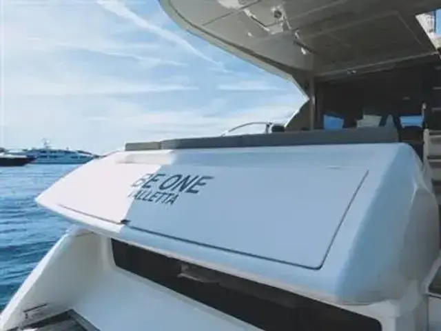 Ferretti Yachts 550