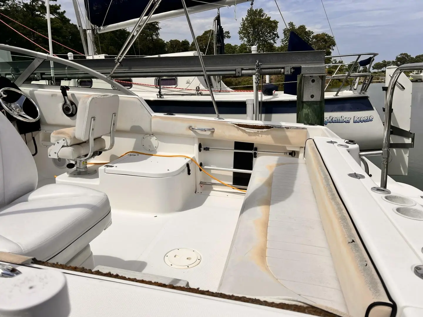 2005 Robalo 227