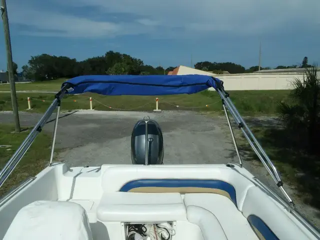 Hurricane SunDeck Sport 201 OB