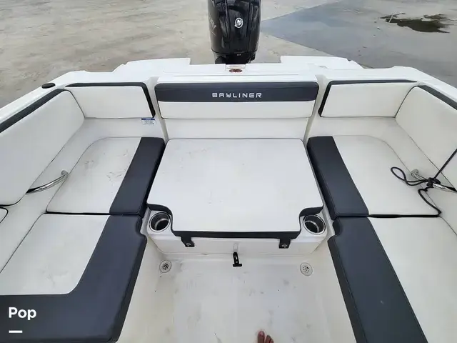 Bayliner Vr4