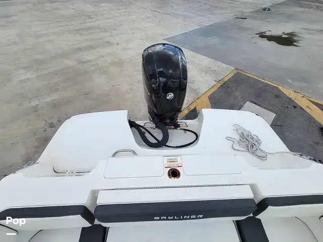 Bayliner Vr4