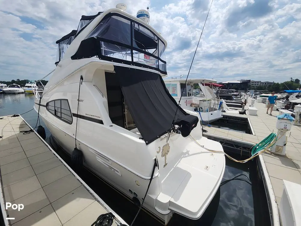 2004 Silverton 330 sport bridge