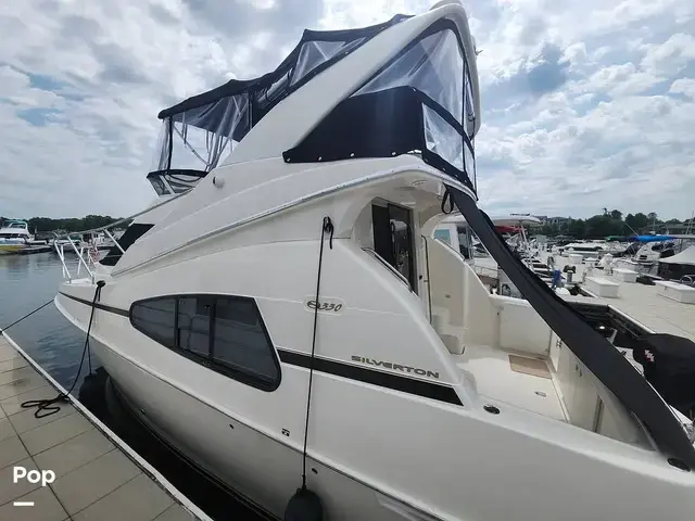 Silverton 330 Sport Bridge