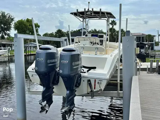 Cobia Boats 237CC