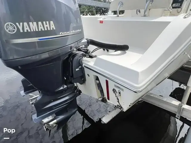 Cobia Boats 237CC