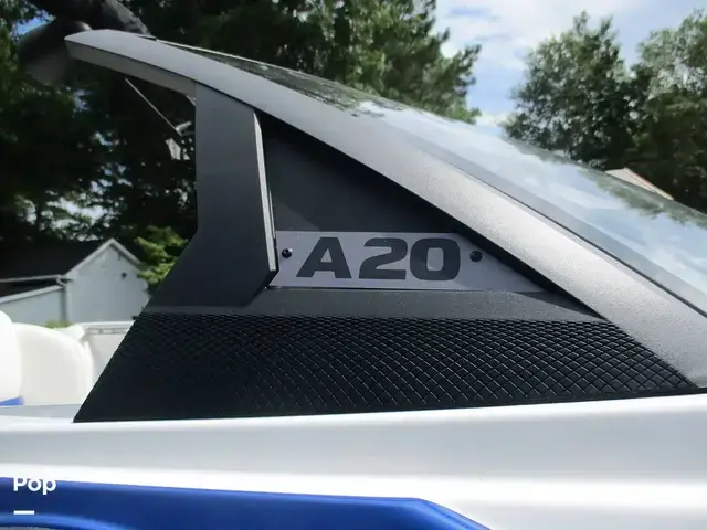 Axis Boats A20