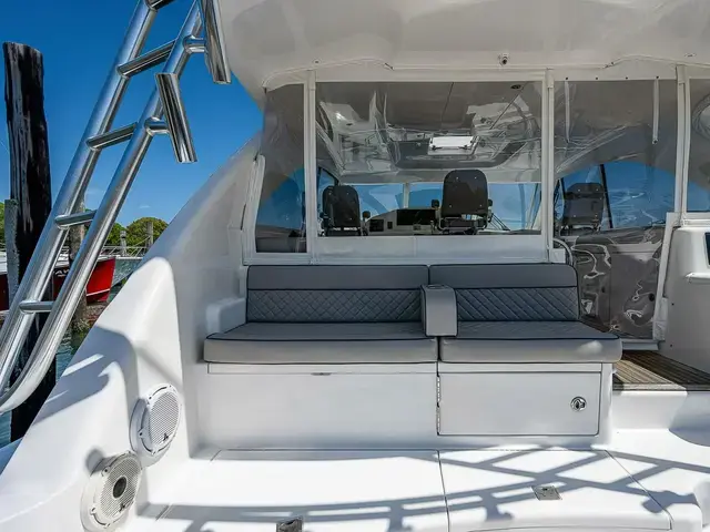 Cabo 44 Hardtop Express