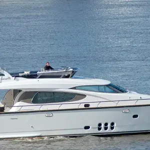 2007 Elegance Yachts 60 Garage