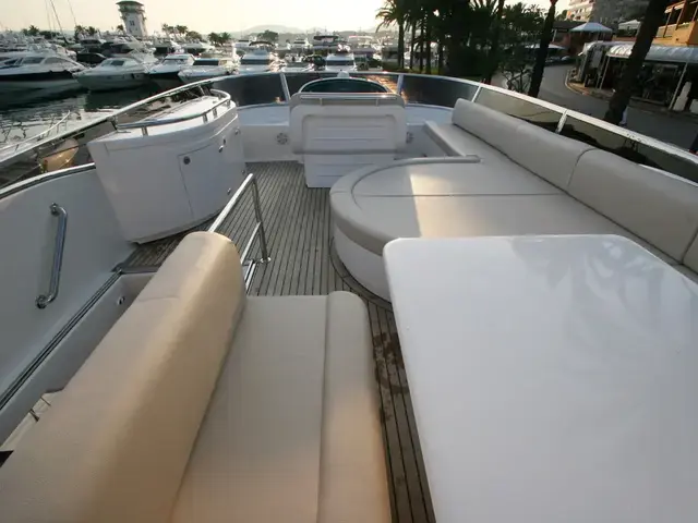 Elegance Yachts 64 Garage