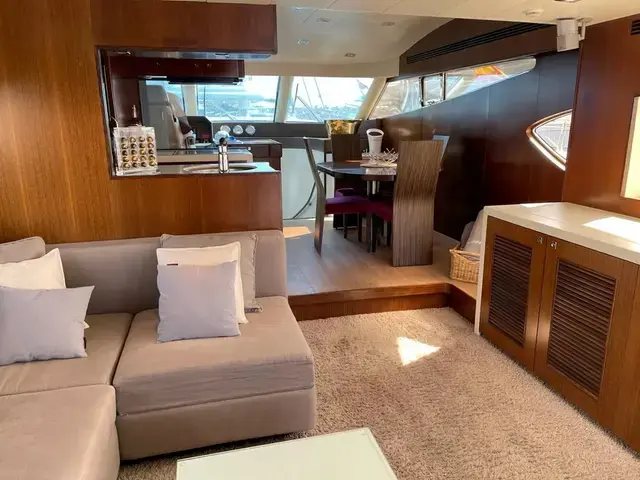 Elegance Yachts 64 Garage