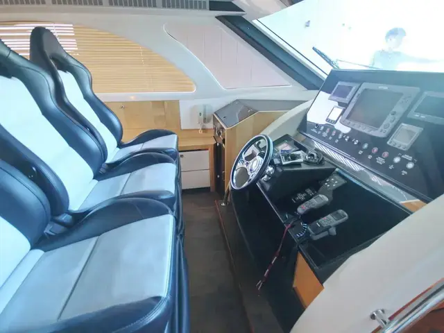 Elegance Yachts 60 Open