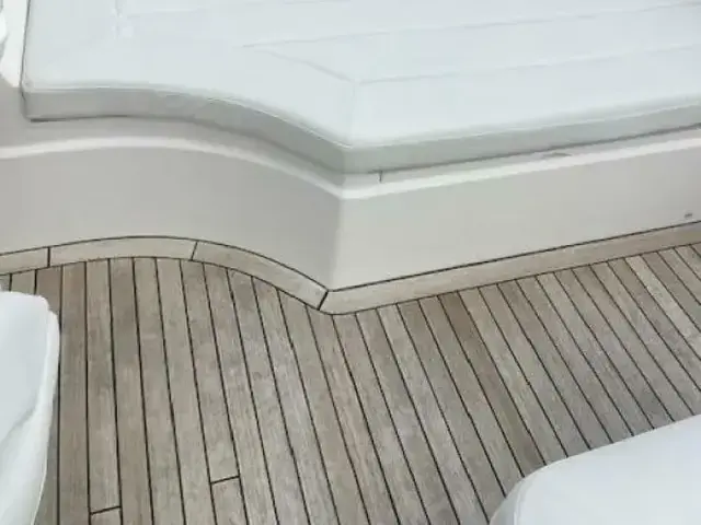 Sunseeker Sport Yacht 68