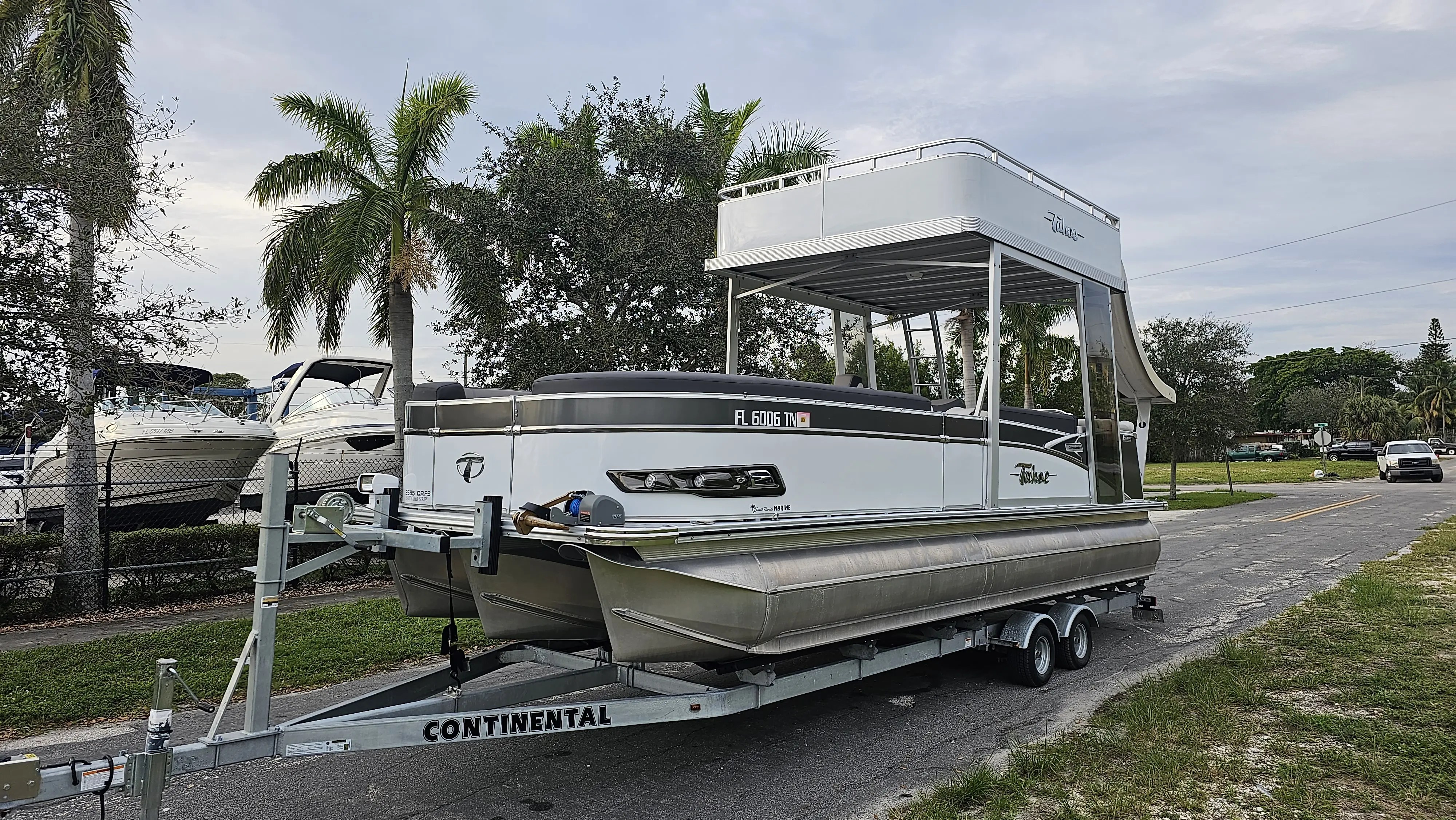 2023 Tahoe cascade funship 2585 crfs