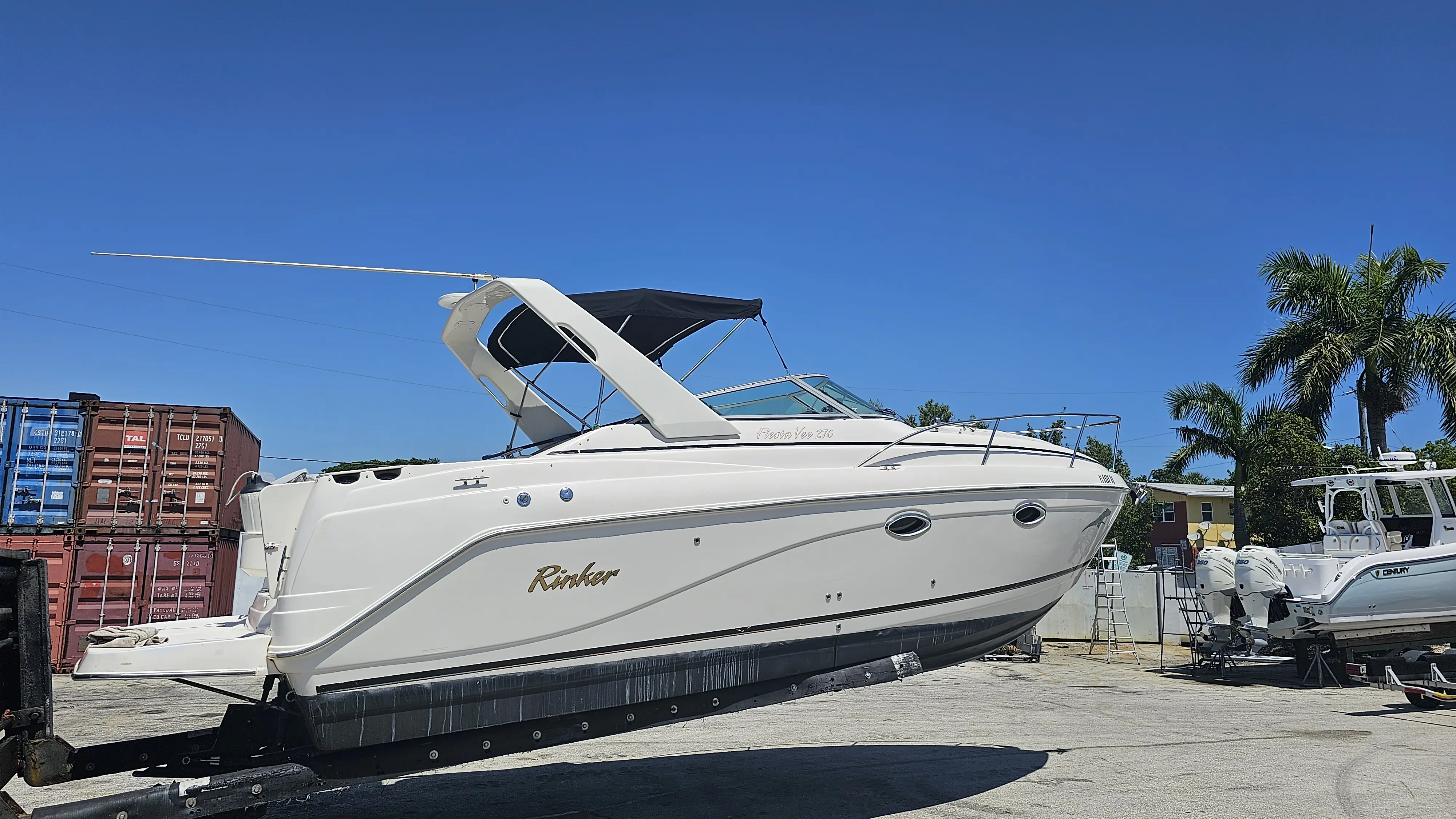 1988 Rinker 270 fiesta vee