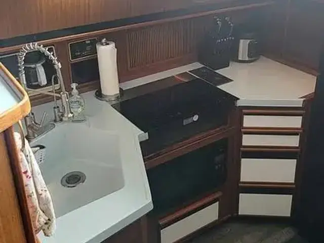 Sea Ray Aft Cabin 410