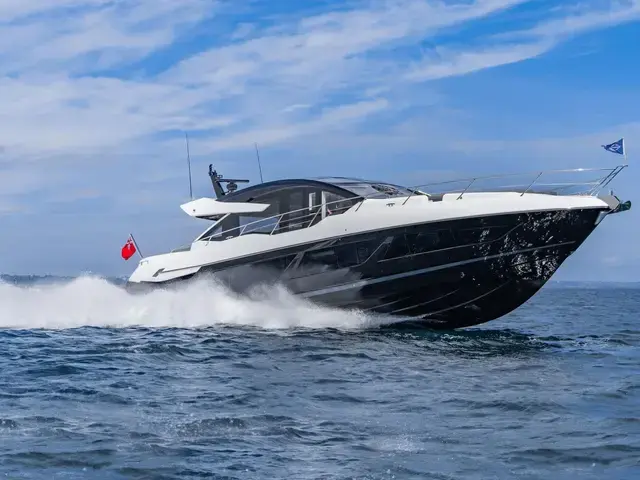 Sunseeker Predator 74 XPS