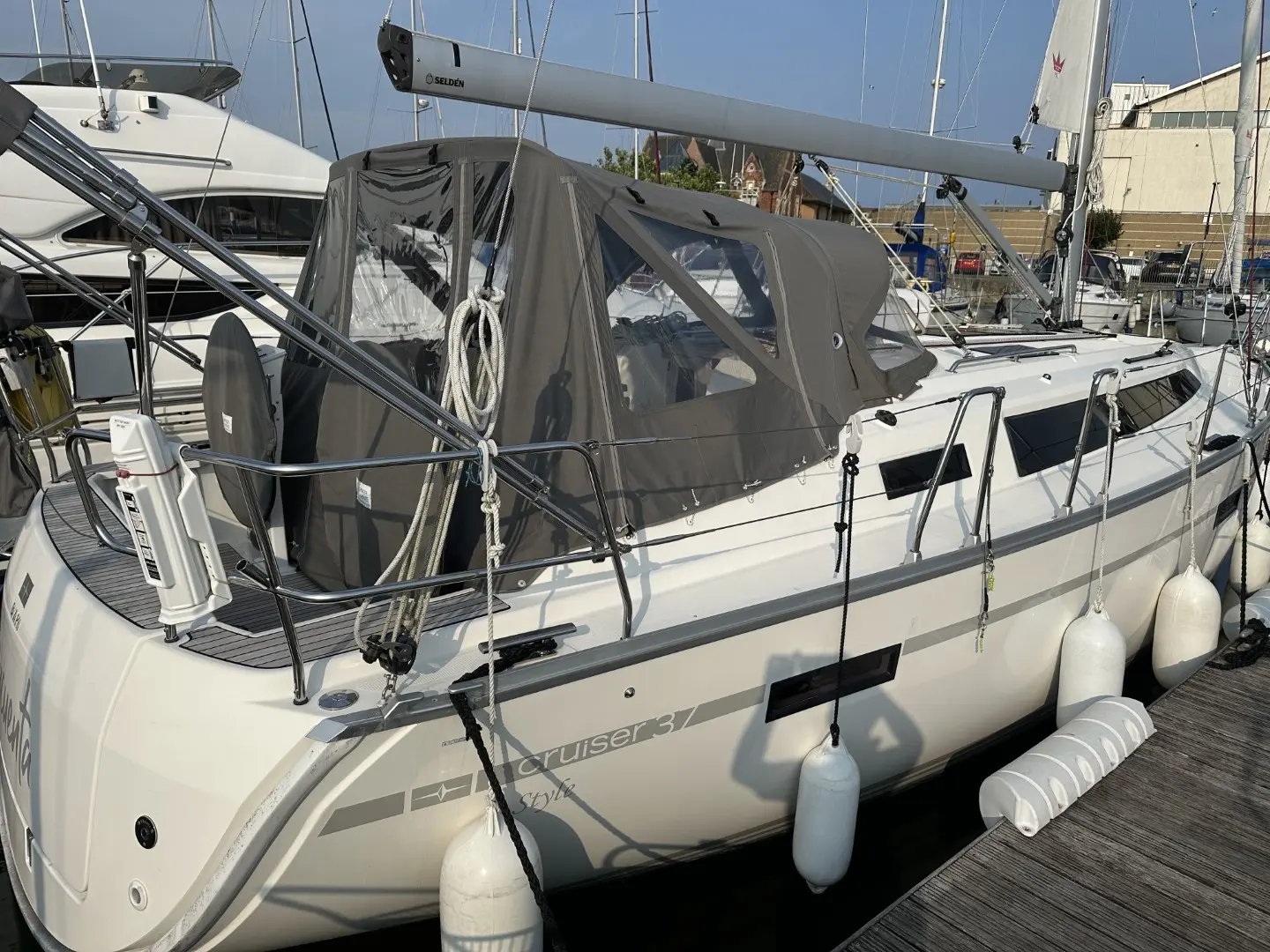 2019 Bavaria cruiser 37