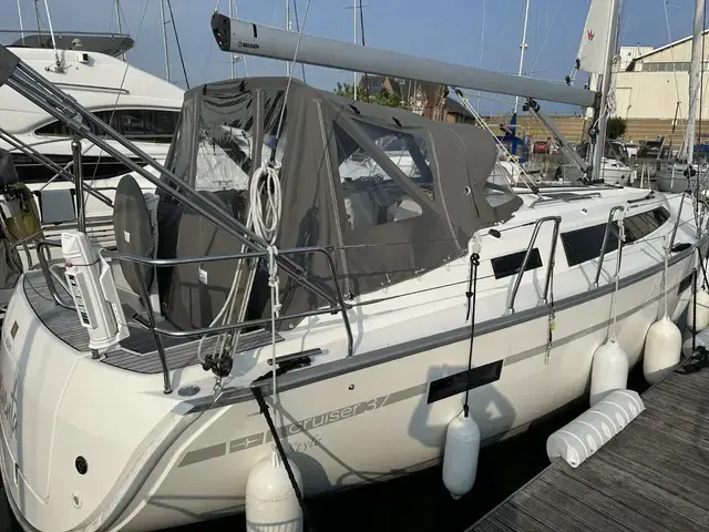 Bavaria Cruiser 37