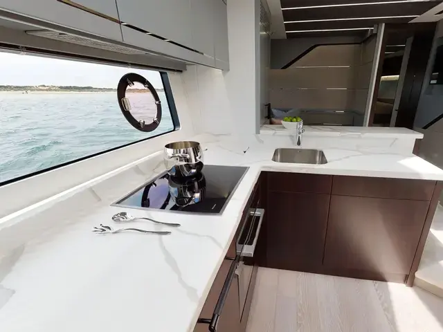 Sunseeker Predator 74 XPS