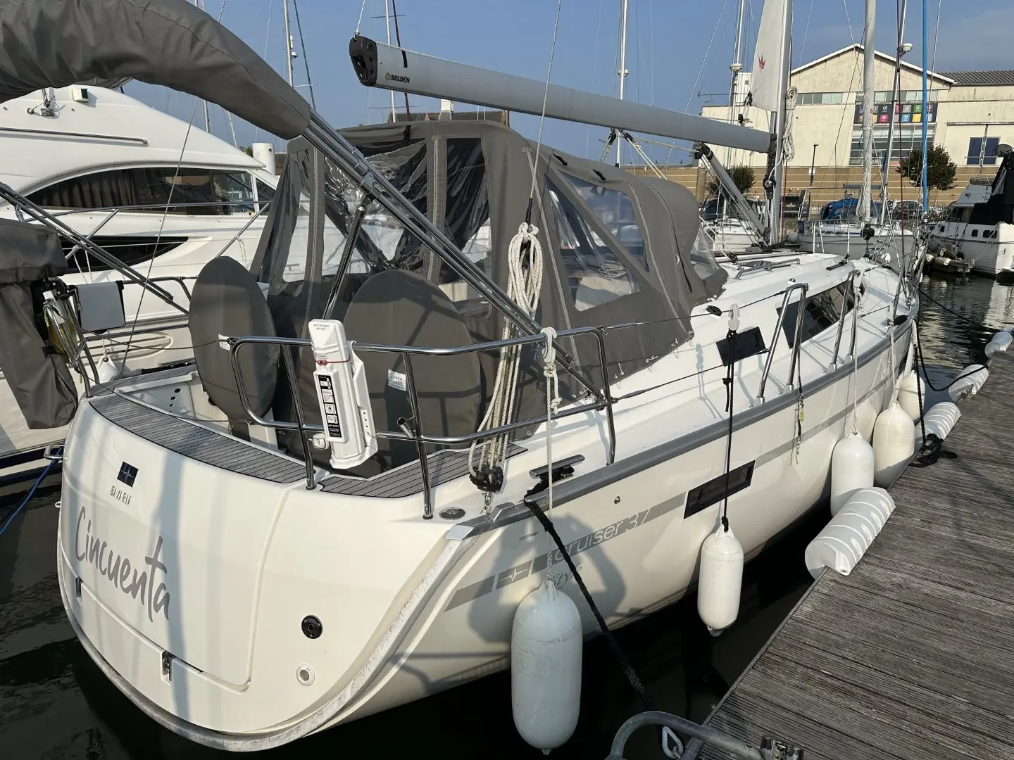 2019 Bavaria cruiser 37