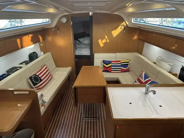 Bavaria Cruiser 37