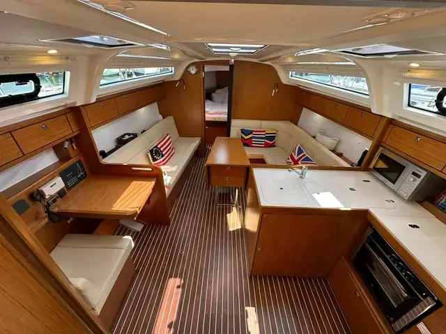 Bavaria Cruiser 37