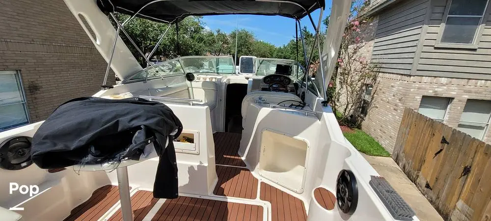 2002 Rinker fiesta vee 270