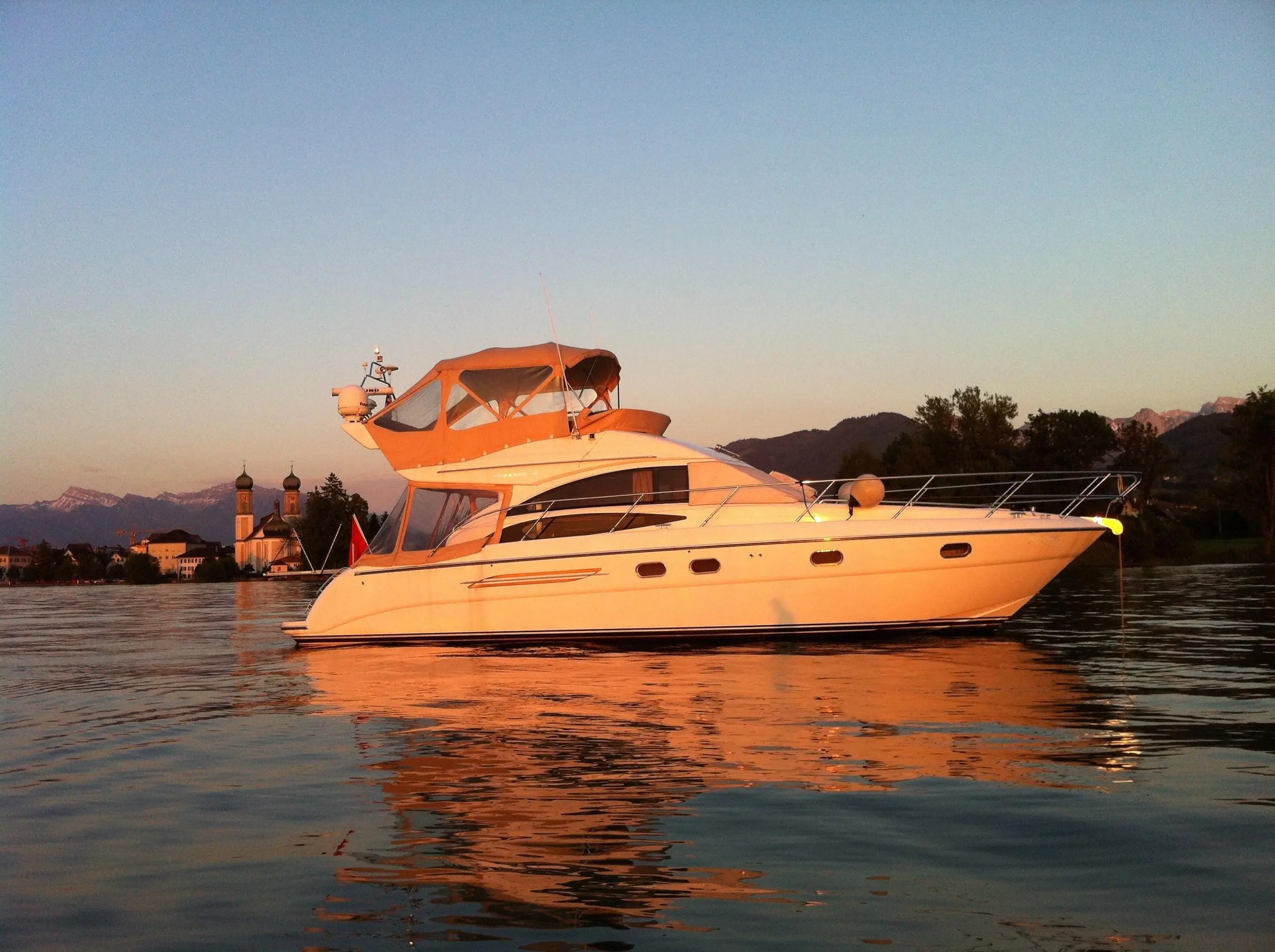 2006 Princess 42 flybridge