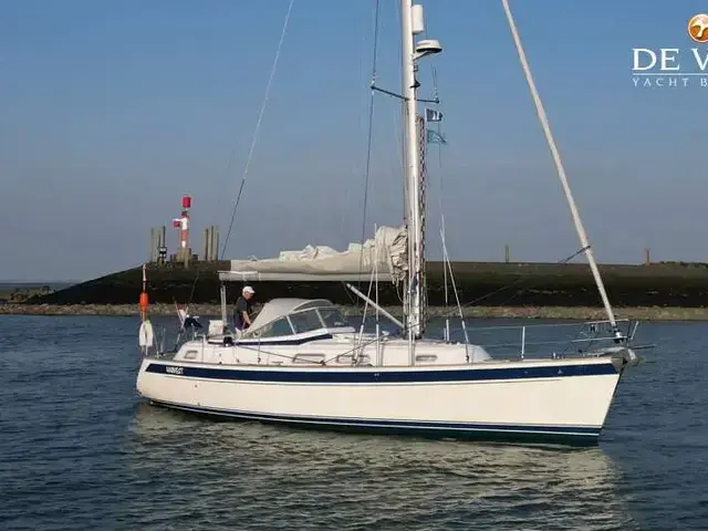 Hallberg-Rassy 37