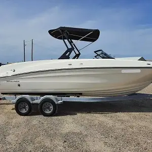 2021 Bayliner VR6 OB