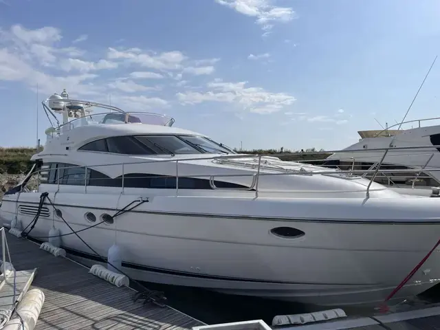 Fairline Squadron 52