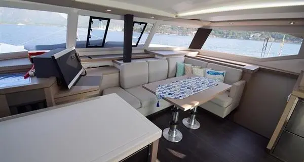 2020 Fountaine Pajot