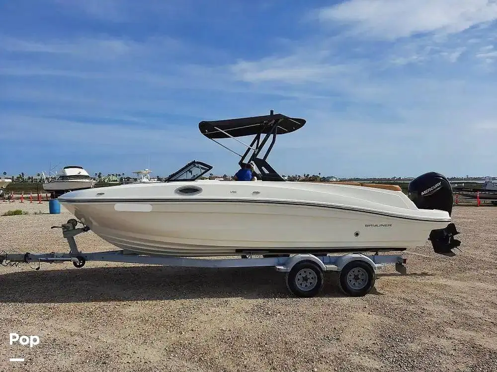 2021 Bayliner vr6