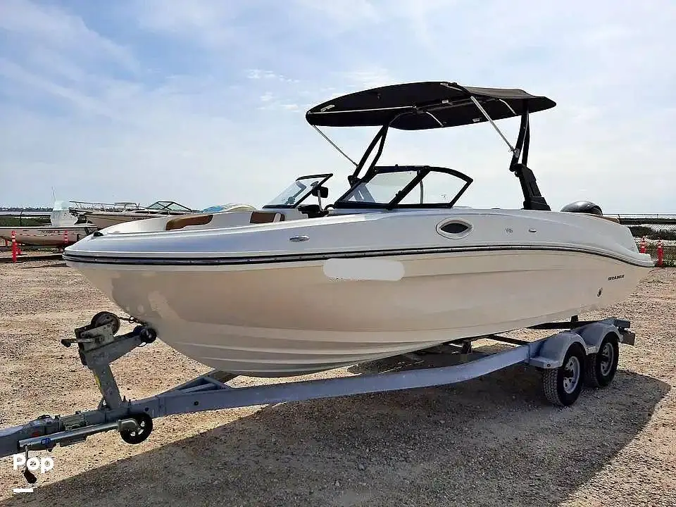 2021 Bayliner vr6