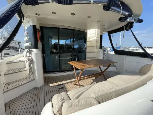 Fairline Squadron 52