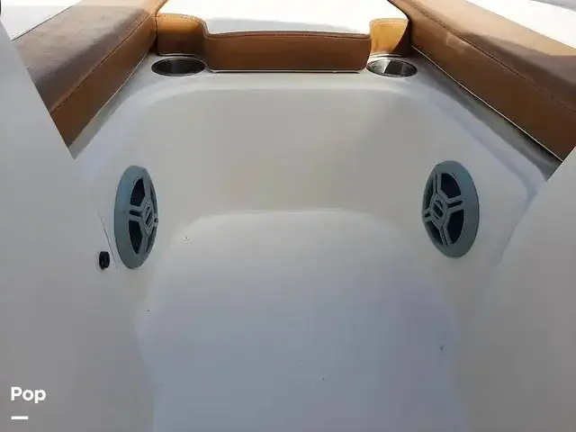 Bayliner Vr6