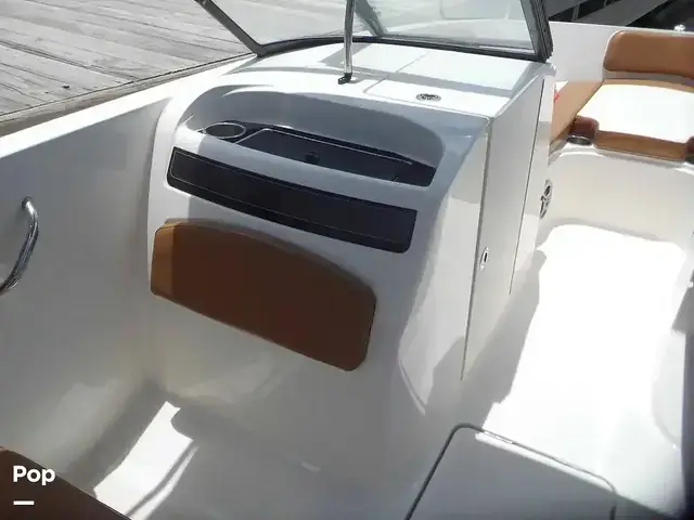 Bayliner Vr6