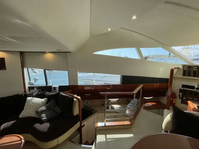 Fairline Squadron 52