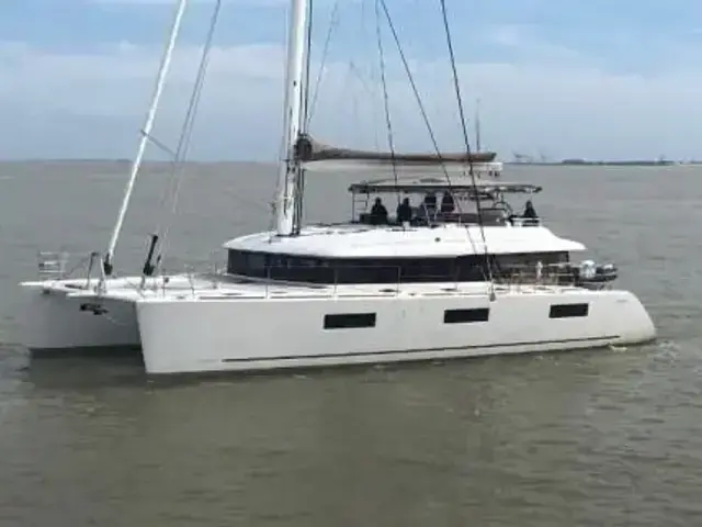 Lagoon 62'