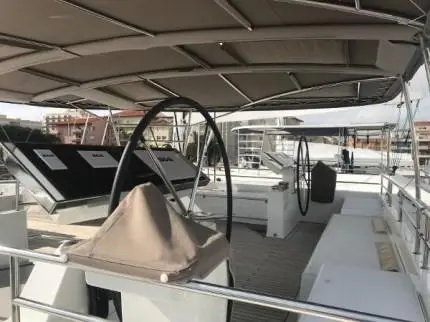 2019 Lagoon 62'