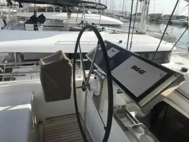 Lagoon 62'